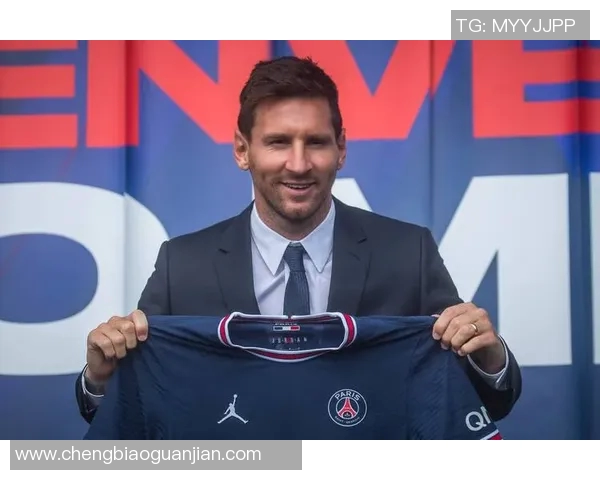 梅西加盟美国国际足球俱乐部开启新篇章，首次亮相赛场引发全球关注